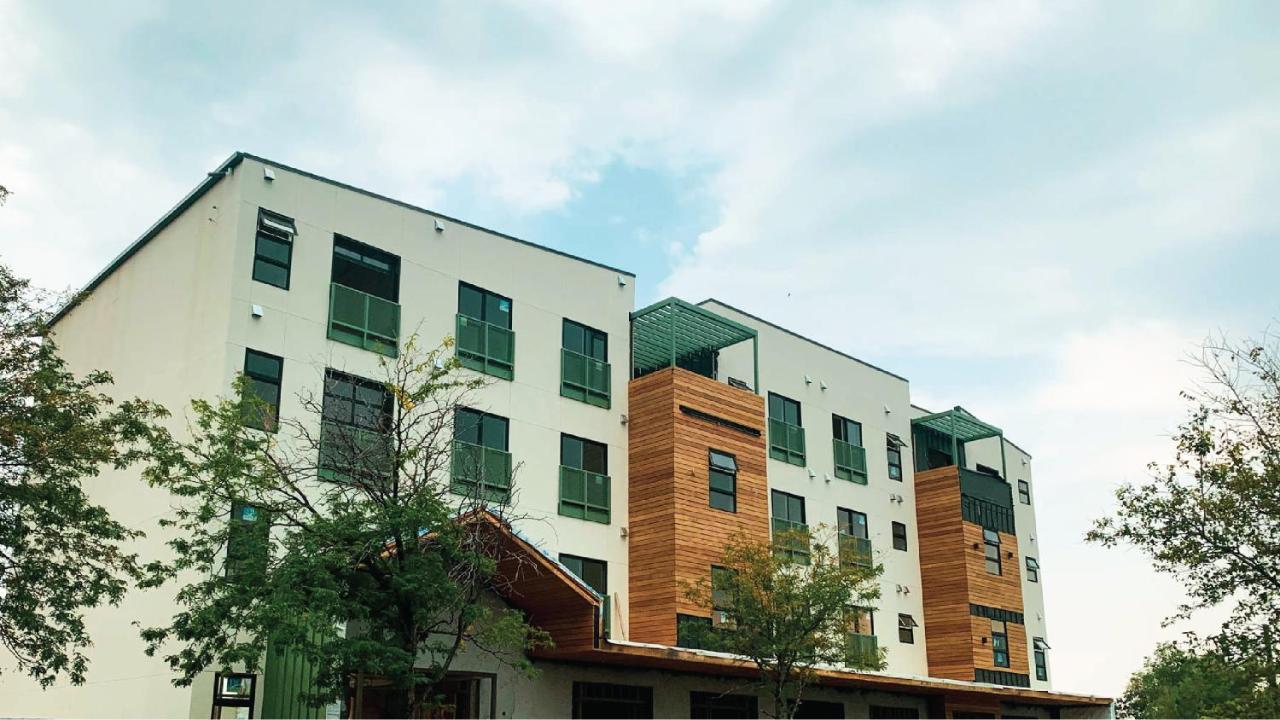 Kinship Landing Hotel Colorado Springs Exterior photo
