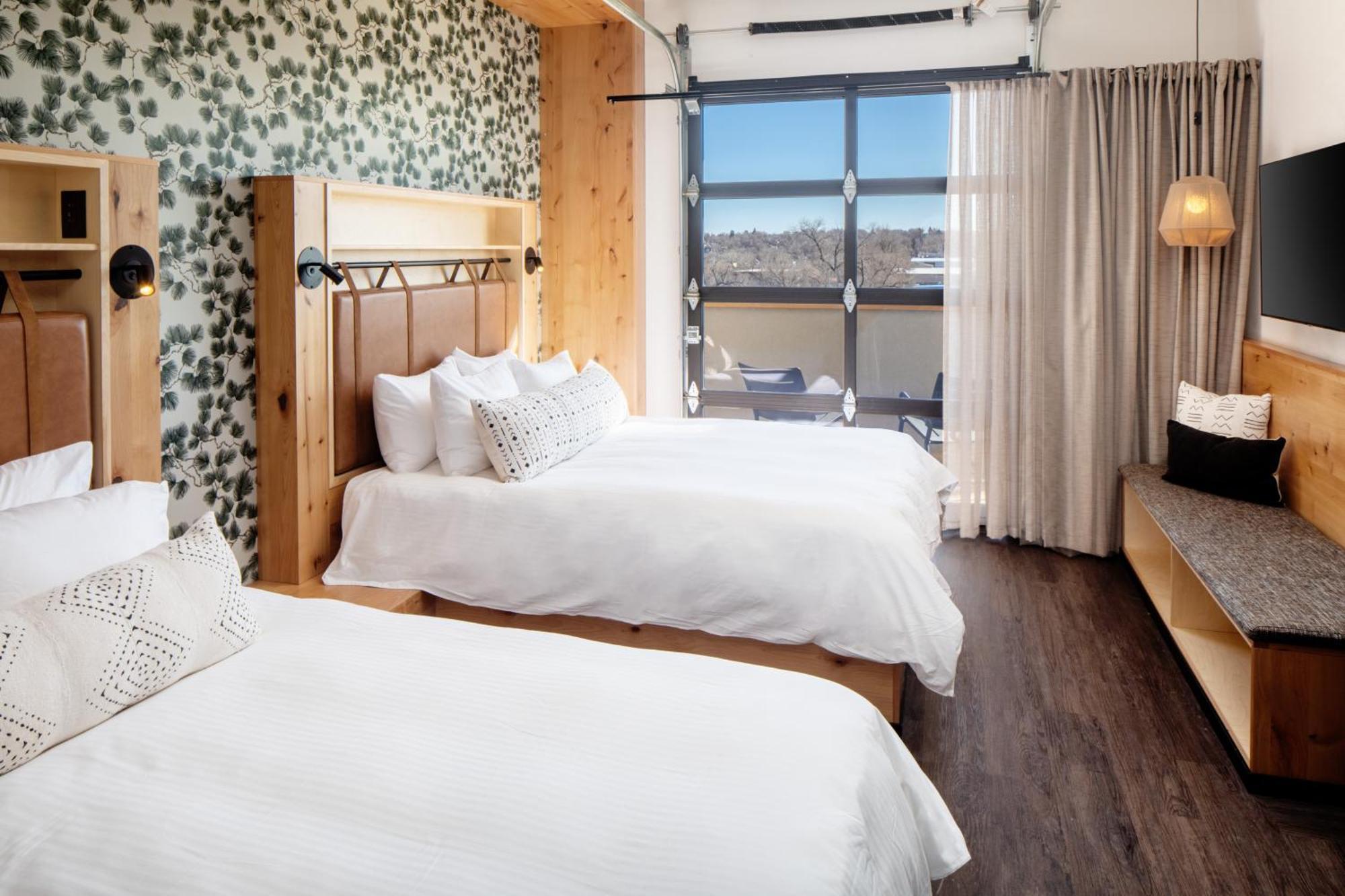 Kinship Landing Hotel Colorado Springs Room photo