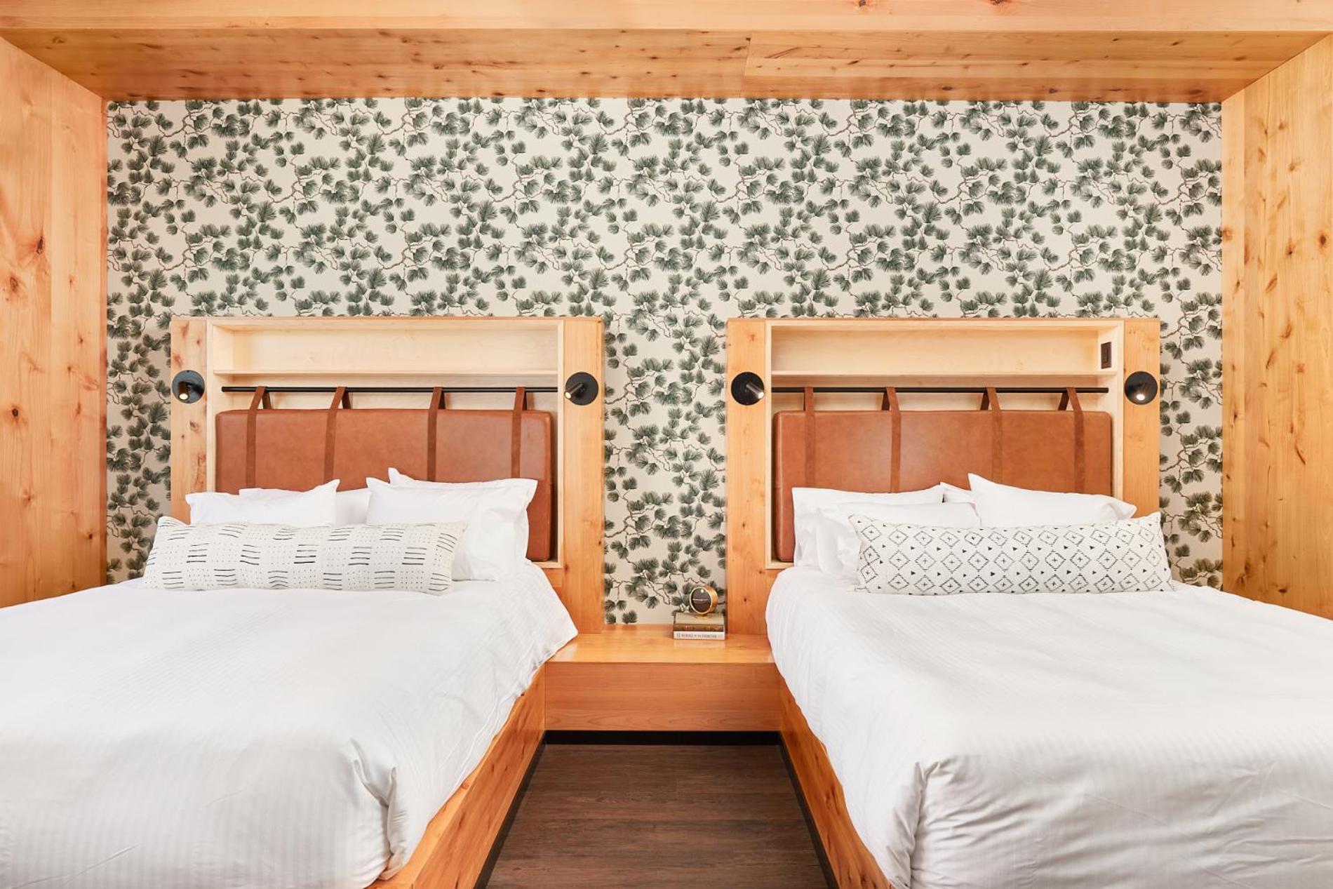 Kinship Landing Hotel Colorado Springs Room photo